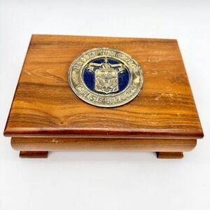 Crest Craft‎ US Army War College Solid Walnut Box Carlisle Barracks